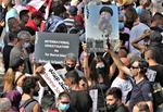 La detonación del pasado martes ha encendido de nuevo la indignación de la población libanesa, que en octubre pasado salió a las calles para protestar contra la clase dirigente del país.