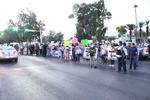 Manifestantes a favor y en contra de AMLO en Torreón