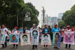 Realizan marcha en la CDMX para exigir justicia a 6 años del caso Ayotzinapa