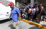 Entre evacuaciones, se alista Quintana Roo para impacto de 'Delta'
