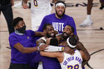 Vencen Lakers 106-93 a Heat de Miami en Finales de NBA