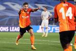 El Shakhtar Donetsk hizo buena su amplia ventaja de tres goles en la primera mitad 
