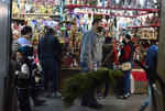 Inauguran y dan la bendición al mercadito navideño de Torreón