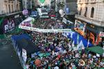 Argentina espera ante la reñida votación por legalizar el aborto