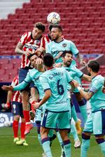 El Levante celebró su primera victoria como visitante en la historia ante el Atlético de Madrid y le propinó a los colchoneros su primer revés después de 22 partidos de liga desde la anterior derrota el 1 de diciembre de 2019 ante el Barcelona (1-0) en el Wanda Metropolitano.
