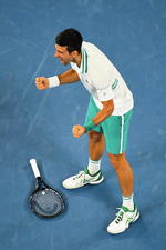 Djokovic vence a Medvedev y gana su noveno Abierto de Australia