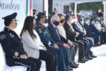 Una vez terminado el protocolo cívico a cargo de miembros del Ejército Mexicano el alcalde realizó un acto de homenaje y saludó a representantes del sector salud en el municipio, además de miembros de corporaciones como la Policía de Torreón, Bomberos y Protección Civil.