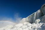 Las Cataratas del Niágara sorprenden al verse congeladas por las bajas temperaturas 
