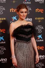 La elegancia triunfa en la alfombra roja de los Premios Goya