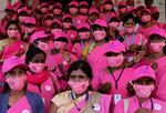 Marchan por el Día Internacional de la Mujer alrededor del mundo