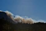 Combaten incendio forestal en Sierra de Arteaga