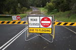 Inundaciones en Australia no frenan boda de pareja