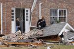 Tornados azotan Alabama; Hay 5 muertos y varios heridos