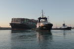 Se reanuda navegación en Canal de Suez tras mover el Ever Given