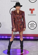 Los looks de la alfombra roja de los Latin American Music Awards