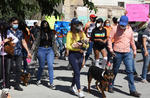 Marchan en Torreón en contra del maltrato animal