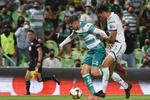 Santos Laguna golea al Puebla y pone un pie en la final del Guardianes 2021