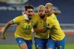 Brasil se impone a Chile y avanza a semifinales de Copa América