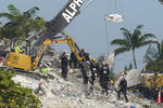 El edificio parcialmente derrumbado en Miami-Dade fue demolido por completo
