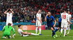 Final - Italy vs England

London (United Kingdom), 11/07/2021.- Leonardo Bonucci (C) of Italy celebrates scoring the equalizer during the UEFA EURO 2020 final between Italy and England in London, Britain, 11 July 2021. (Italia, Reino Unido, Londres) EFE/EPA/Paul Ellis / POOL (RESTRICTIONS: For editorial news reporting purposes only. Images must appear as still images and must not emulate match action video footage. Photographs published in online publications shall have an interval of at least 20 seconds between the posting.)
DEP Fútbol LONDON BRITAIN SOCCER UEFA EURO 2020 United Kingdom