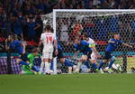 Final - Italy vs England

London (United Kingdom), 11/07/2021.- Leonardo Bonucci of Italy (L) celebrates scoring the 1-1 with teammates during the UEFA EURO 2020 final between Italy and England in London, Britain, 11 July 2021. (Italia, Reino Unido, Londres) EFE/EPA/Laurence Griffiths / POOL (RESTRICTIONS: For editorial news reporting purposes only. Images must appear as still images and must not emulate match action video footage. Photographs published in online publications shall have an interval of at least 20 seconds between the posting.)

ITALY
DEP Fútbol LONDON ITALY BRITAIN SOCCER UEFA EURO 2020 United Kingdom