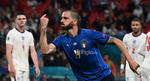 Final - Italy vs England

London (United Kingdom), 11/07/2021.- Leonardo Bonucci (R, top) of Italy celebrates after scoring his team's first goal during the UEFA EURO 2020 final between Italy and England in London, Britain, 11 July 2021. (Italia, Reino Unido, Londres) EFE/EPA/Frank Augstein / POOL (RESTRICTIONS: For editorial news reporting purposes only. Images must appear as still images and must not emulate match action video footage. Photographs published in online publications shall have an interval of at least 20 seconds between the posting.)
DEP Fútbol LONDON BRITAIN SOCCER UEFA EURO 2020 United Kingdom