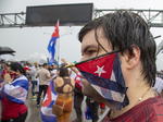 Cubanos de Miami bloquean autopista en apoyo a manifestaciones en la isla