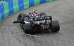 'Checo' Pérez queda fuera del Gran Premio de Hungría tras accidente múltiple