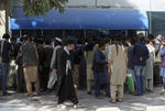 Talibanes entran a capital de Afganistán 'para evitar saqueos' ante huida de fuerzas de seguridad