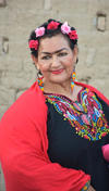 15082021 MVZ. Martha Lourdes Robles Arellano al estilo Frida Kalho en su fiesta de cumpleaños.