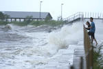 Huracán 'Ida' impacta en Luisiana como categoría 4 y con vientos de 240 km/h