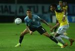 Uruguay consigue agónica victoria sobre Ecuador con gol de Gastón Pereiro
