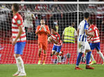 Real Sociedad logra remontar ante un frágil Granada