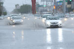 Lluvias dejan estragos y accidentes viales en Torreón