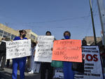 Trabajadores de UAdeC protestan por falta de pagos