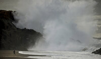 Estados Unidos pone fin a alerta de tsunami tras erupción de volcán submarino en Tonga