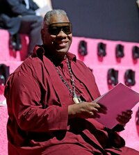 New York (United States).- (FILE) - Andre Leon Talley, fashion journalist and former editor-at-large for US Vogue, attends the Marc Jacobs Spring 2015 collection show during the Mercedes-Benz Fashion Week in New York, NY, USA, 11 September 2014 (reissued 19 January 2022). Talley died at a hospital in New York on 18 January 2022, at the age of 73, his literary agent confirmed. (Moda, Estados Unidos, Nueva York) EFE/EPA/JASON SZENES *** Local Caption *** 51565653