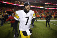 Pittsburgh Steelers quarterback Ben Roethlisberger (7) runs onto the field before an NFL wild-card playoff football game against the Kansas City Chiefs, Sunday, Jan. 16, 2022, in Kansas City, Mo. (AP Photo/Colin E. Braley)