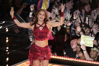 AME9220. MIAMI (ESTADOS UNIDOS), 27/06/2020.- Fotografía cedida por Global Citizen que muestra a la artista colombiana Shakira mientras posa. Miley Cyrus, Shakira, J Balvin, Coldplay, Justin Bieber, Gustavo Dudamel y una decena de otros artistas participaron este sábado en una transmisión global para urgir a los líderes mundiales el desarrollo y la distribución equitativa 'entre todos y en todas partes' de tratamientos y vacunas contra el COVID-19. EFE/ Global Citizen SOLO USO EDITORIAL NO VENTAS
