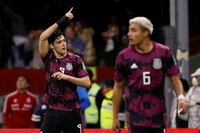 Con gol de Raúl Jiménez, México vence a Panamá