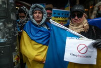Evacuaciones y protestas: el rostro humano de la guerra entre Rusia y Ucrania