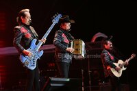 Los Tigres del Norte dieron su concierto número 22 en la ciudad la noche del viernes 4 de marzo