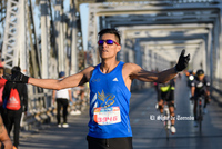 Fotografías del Maratón Lala edición 2022 en el puente plateado que une los estados de Coahuila y Durango