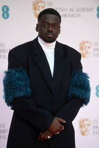 London (United Kingdom), 13/03/2022.- Daniel Kaluuya attends the 2022 EE BAFTA Film Awards at the Royal Albert Hall in London, Britain, 13 February 2022. The ceremony is hosted by the British Academy of Film and Television Arts (BAFTA) and is the first in-person event since the start of the pandemic. (Cine, Reino Unido, Londres) EFE/EPA/NEIL HALL *** Local Caption *** 54975994