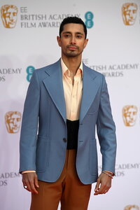 London (United Kingdom), 13/03/2022.- Riz Ahmed attends the 2022 EE BAFTA Film Awards at the Royal Albert Hall in London, Britain, 13 February 2022. The ceremony is hosted by the British Academy of Film and Television Arts (BAFTA) and is the first in-person event since the start of the pandemic. (Cine, Reino Unido, Londres) EFE/EPA/NEIL HALL *** Local Caption *** 54975994