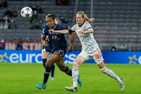 Munich (Germany), 22/03/2022.- Sakina Karchaoui (L) of Paris St Germain in action with Hanna Glas (R) of FC Bayern Munich during the Women's UEFA Champions League quarterfinal first leg match between FC Bayern Muenchen and Paris St. Germain in Munich, Germany, 22 March 2022. (Liga de Campeones, Alemania) EFE/EPA/Leonhard Simon
