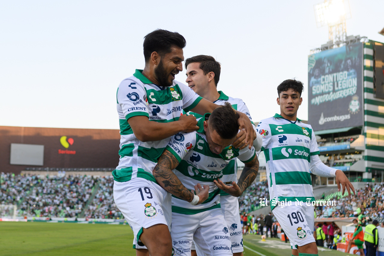 Festejo De Gol Brian Lozano Santos Laguna Logra Importante Victoria ...