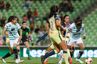 Marianne Martínez #17, Media, Santos
Betzy Cuevas #8, Media, America