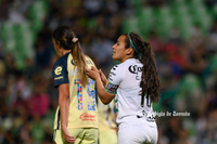 Paulina Peña #44, Media, Santos