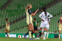 Paulina Peña #44, Media, Santos